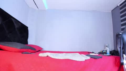 Snapshot of dancelwashington chatting on February 21, 10:00 pm Dancel online show from February 21, 10:00 pm