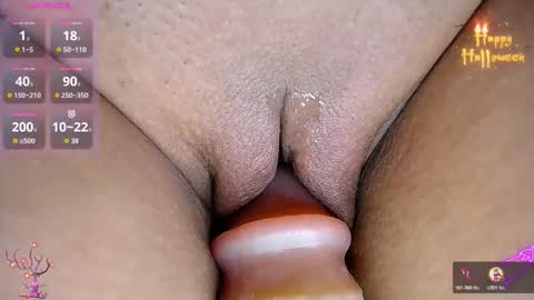 Snapshot of danette_deluxee chatting on October 23, 12:37 pm danette_deluxee online show from October 23, 12:37 pm