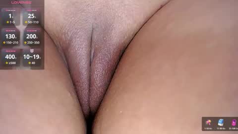 Snapshot of danette_deluxee chatting on February 11, 7:08 pm danette_deluxee online show from February 11, 7:08 pm