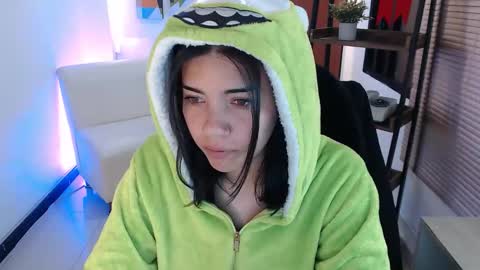 Snapshot of dangel_noir6 chatting on February 14, 11:29 am Veronica online show from February 14, 11:29 am