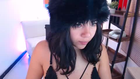 Snapshot of dangel_noir6 chatting on February 25, 11:53 am Veronica online show from February 25, 11:53 am