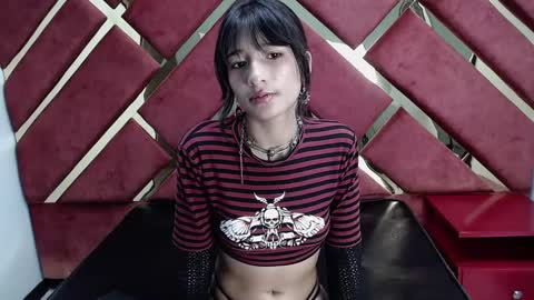 Snapshot of dani_dream chatting on December 13, 3:49 am dani_dream online show from December 13, 3:49 am