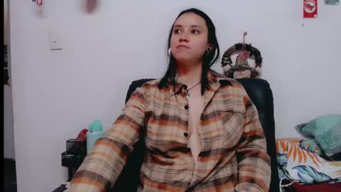 Snapshot of dani_jocelyn chatting on December 5, 10:01 pm dani y jocelyn online show from December 5, 10:01 pm