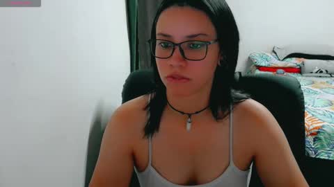 Snapshot of dani_jocelyn chatting on September 21, 6:31 pm dani y jocelyn online show from September 21, 6:31 pm