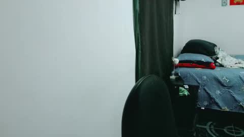 dani y jocelyn online show from March 6, 6:04 pm