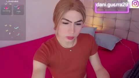 dani online show from November 11, 7:36 pm
