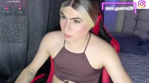 Snapshot of dani_lovet1 chatting on June 12, 4:00 am dani online show from June 12, 4:00 am