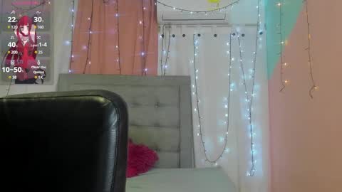 Snapshot of dani_lue chatting on January 4, 11:54 am dani_lue online show from January 4, 11:54 am