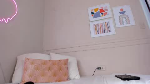 Snapshot of dani_skinny_ chatting on September 19, 11:33 am Hi I am Dani online show from September 19, 11:33 am