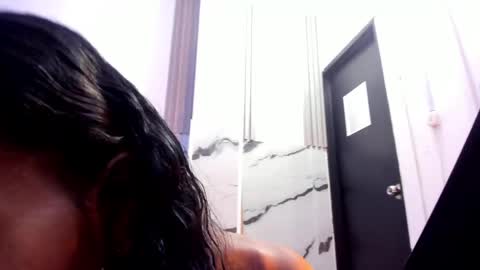 Dani online show from April 11, 7:07 pm