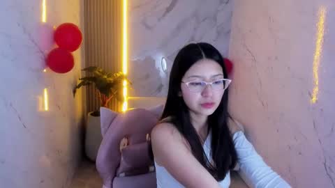 dani_tf online show from February 16, 12:45 pm