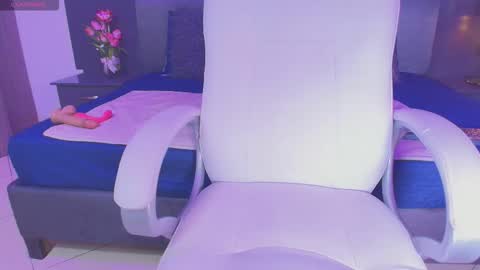 DANIA online show from December 14, 7:18 pm