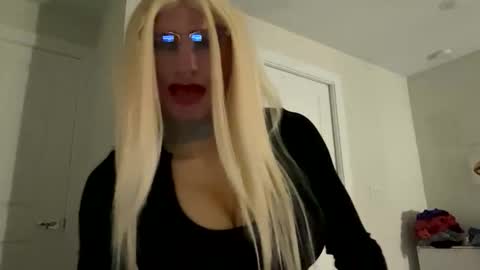 danicdgirl online show from October 12, 12:53 am