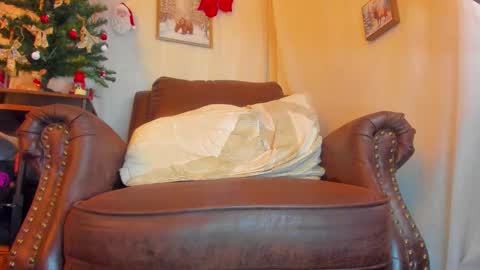 danidollxxx online show from November 13, 4:22 am