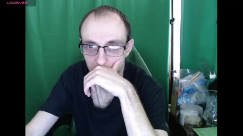 Snapshot of daniel9121 chatting on April 26, 10:46 am Daniel9121 online show from April 26, 10:46 am