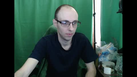 Snapshot of daniel9121 chatting on June 1, 9:22 am Daniel9121 online show from June 1, 9:22 am