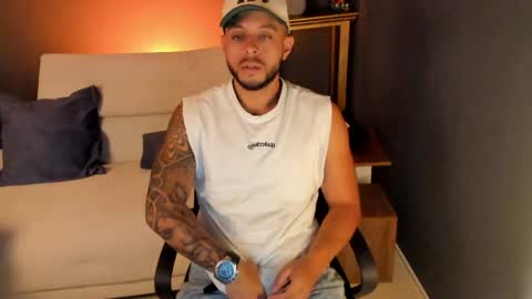 daniel_kingxxx online show from April 13, 1:49 pm