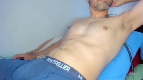 Snapshot of daniel_ny_ chatting on October 15, 6:19 pm Dani online show from October 15, 6:19 pm