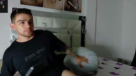 Snapshot of daniel_ova chatting on February 26, 11:20 am Sexy Dani online show from February 26, 11:20 am