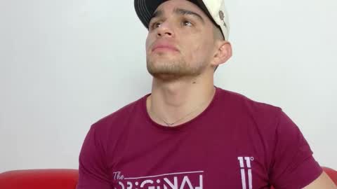 Snapshot of daniel_ova chatting on October 1, 6:41 am Sexy Dani online show from October 1, 6:41 am