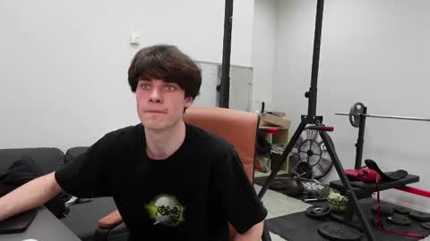 DANIEL SHAWN online show from January 11, 6:24 pm