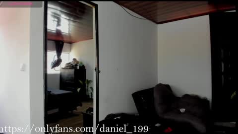 Snapshot of daniel_vianchi chatting on February 6, 3:52 pm Dani online show from February 6, 3:52 pm