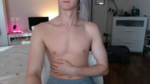 Snapshot of daniel_yumm chatting on June 23, 2:59 pm Daniel online show from June 23, 2:59 pm