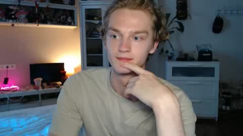 Snapshot of daniel_yumm chatting on July 2, 4:07 am Daniel online show from July 2, 4:07 am