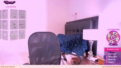 daniela online show from July 19, 11:58 am