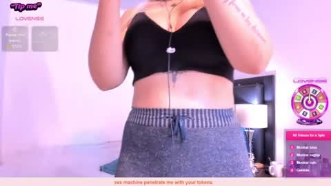 daniela online show from July 28, 7:50 pm