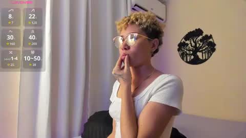 Daniela Brown online show from July 16, 1:33 am