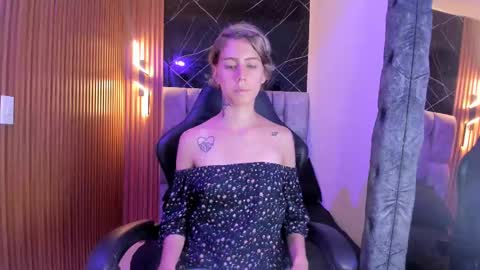 Daniela online show from December 6, 5:55 pm