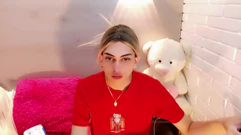 daniela_pink_ online show from January 8, 7:27 pm