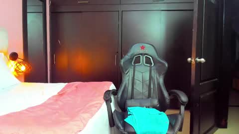 lorena online show from February 9, 8:54 am