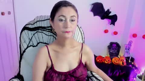 Snapshot of danielahot2 chatting on October 19, 6:03 am Daniela online show from October 19, 6:03 am