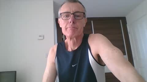 Snapshot of danielcoxone chatting on February 26, 11:30 am danielcoxone online show from February 26, 11:30 am