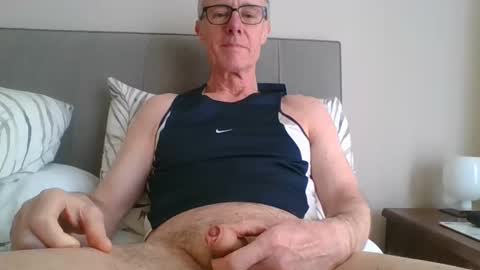 Snapshot of danielcoxone chatting on February 27, 11:52 am danielcoxone online show from February 27, 11:52 am