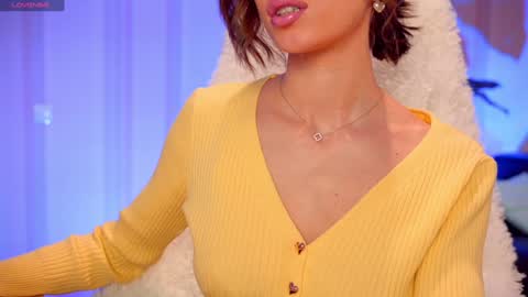 Snapshot of danielle_thomas chatting on January 30, 8:54 am Danielle online show from January 30, 8:54 am