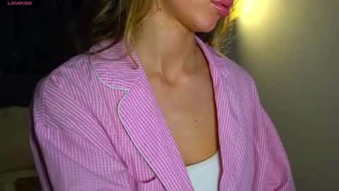 Danielle online show from March 27, 12:49 am