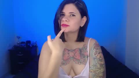 daniellerain online show from December 22, 5:45 am