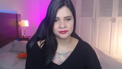 daniellerain online show from December 16, 11:21 pm