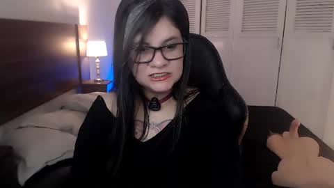 Snapshot of daniellerain chatting on June 14, 2:24 am daniellerain online show from June 14, 2:24 am