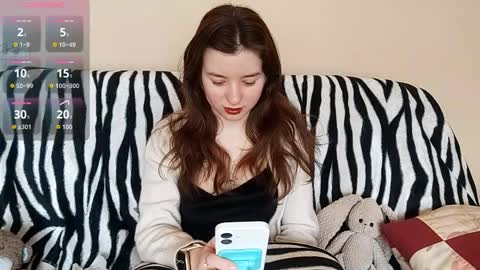 Mia online show from March 25, 7:14 am