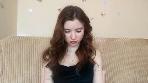 Snapshot of daniellevaulet chatting on July 13, 7:11 am Mia online show from July 13, 7:11 am