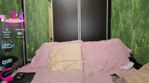 Snapshot of danielocool chatting on September 10, 1:44 pm DanieloCool online show from September 10, 1:44 pm