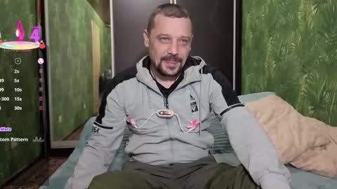 Snapshot of danielocool chatting on February 7, 3:49 pm DanieloCool online show from February 7, 3:49 pm