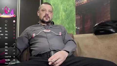 Snapshot of danielocool chatting on February 8, 8:07 am DanieloCool online show from February 8, 8:07 am