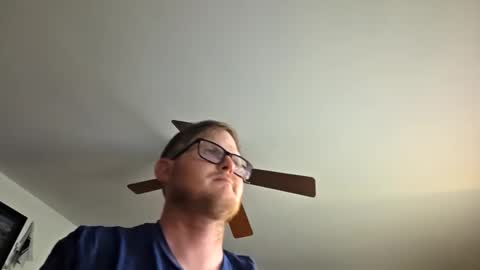 Daniel    y. online show from February 16, 10:28 pm