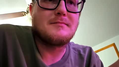 Daniel    y. online show from April 27, 8:18 pm