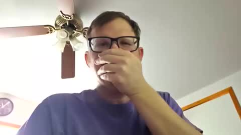 Snapshot of danielp_mod_cb chatting on May 19, 7:42 pm Daniel y. online show from May 19, 7:42 pm